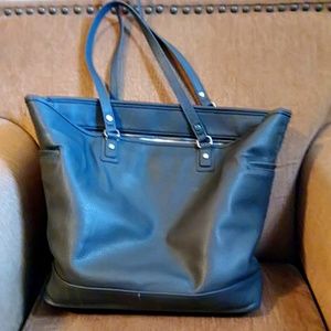 Thirty One Jewell Fashion Editor bag